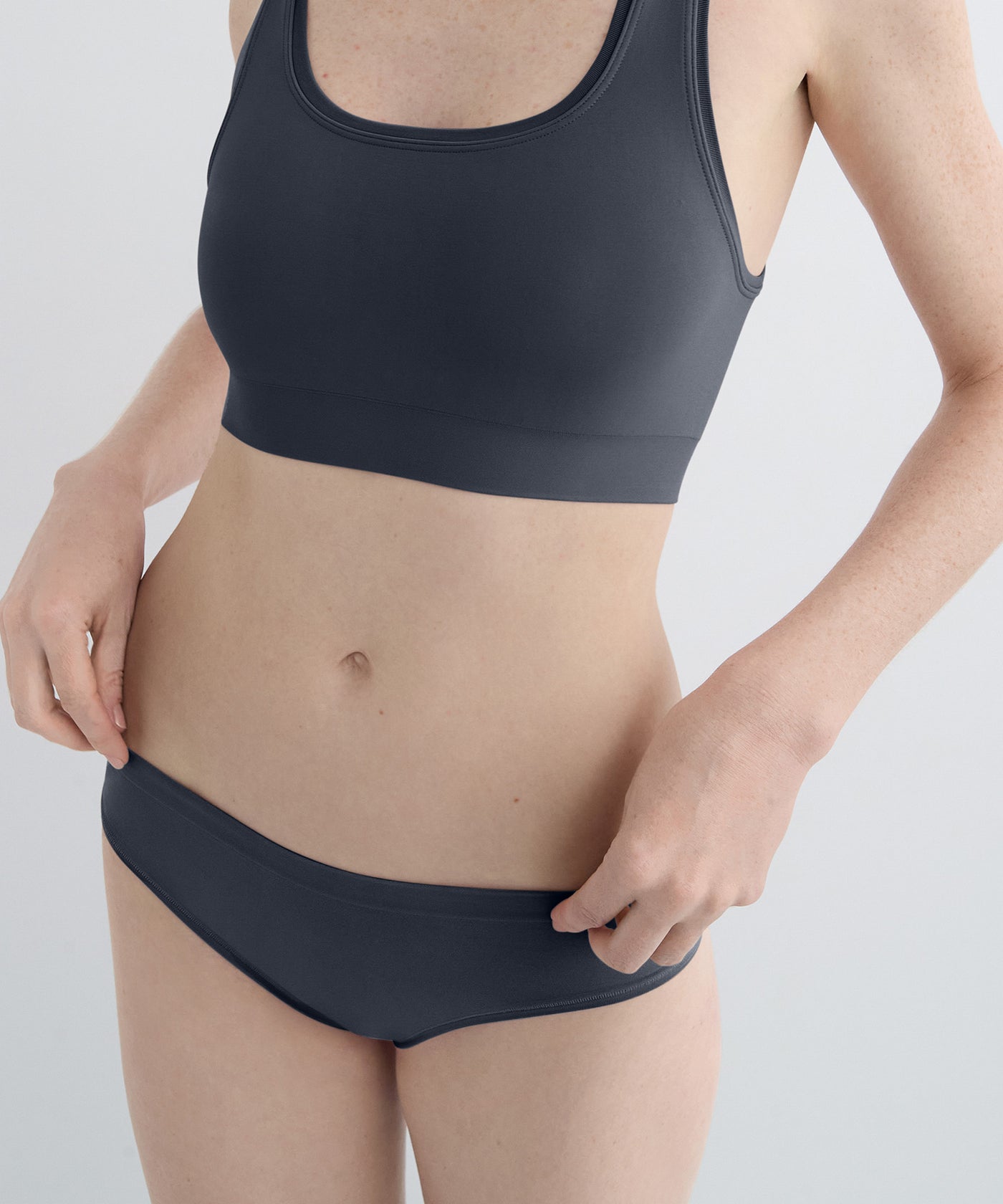 Hip Brief  מארז שלישיה תחתונים בגזרה נמוכה