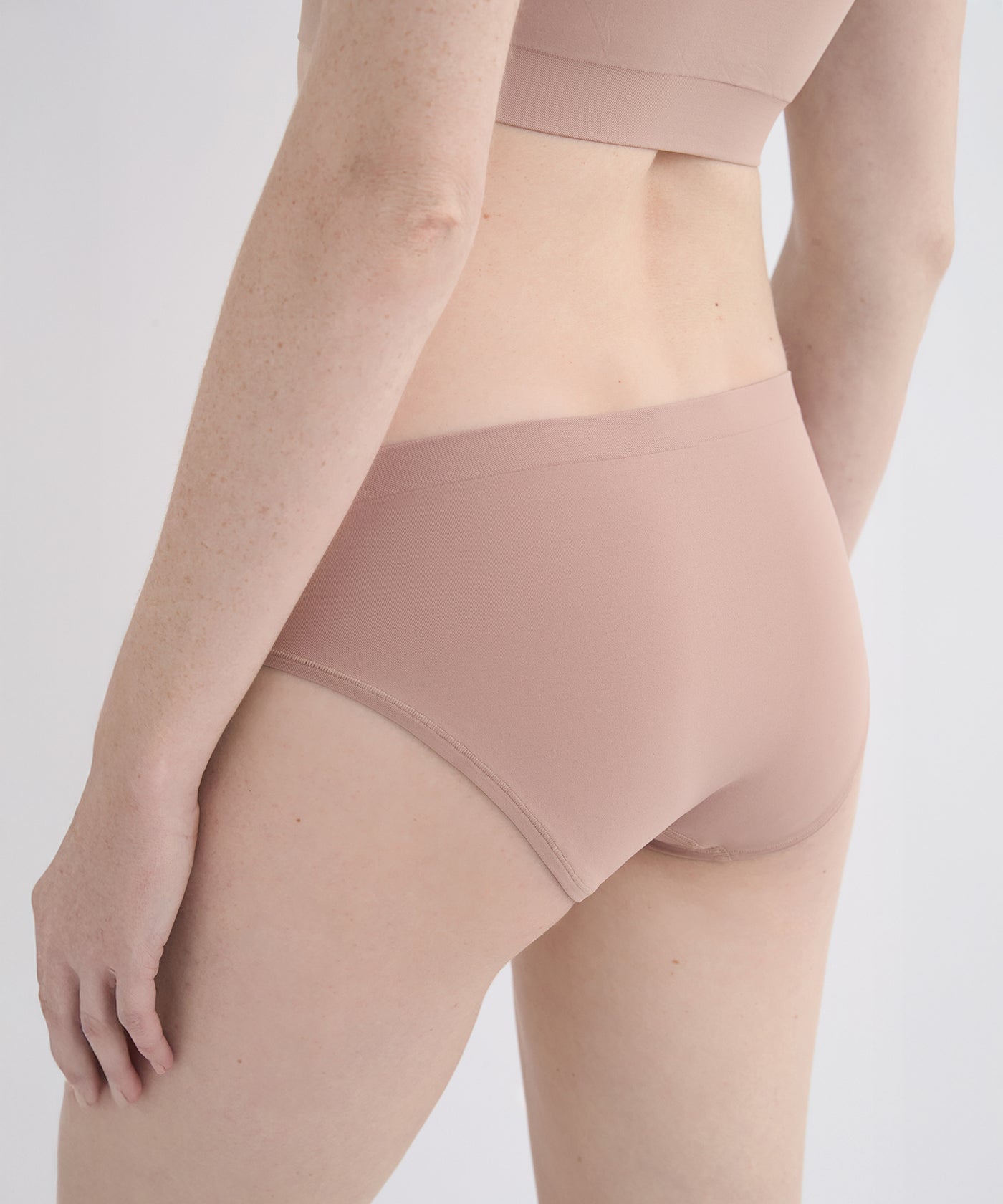Hip Brief  מארז שלישיה תחתונים בגזרה נמוכה