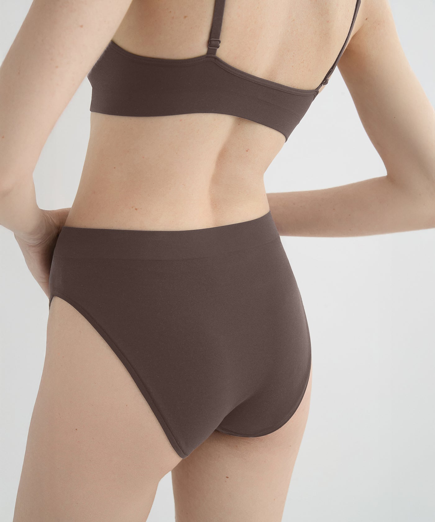 High Waist Brief מארז שלישיה תחתונים בגזרה גבוהה