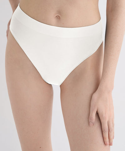 High Waist Brief מארז שלישיה תחתונים בגזרה גבוהה
