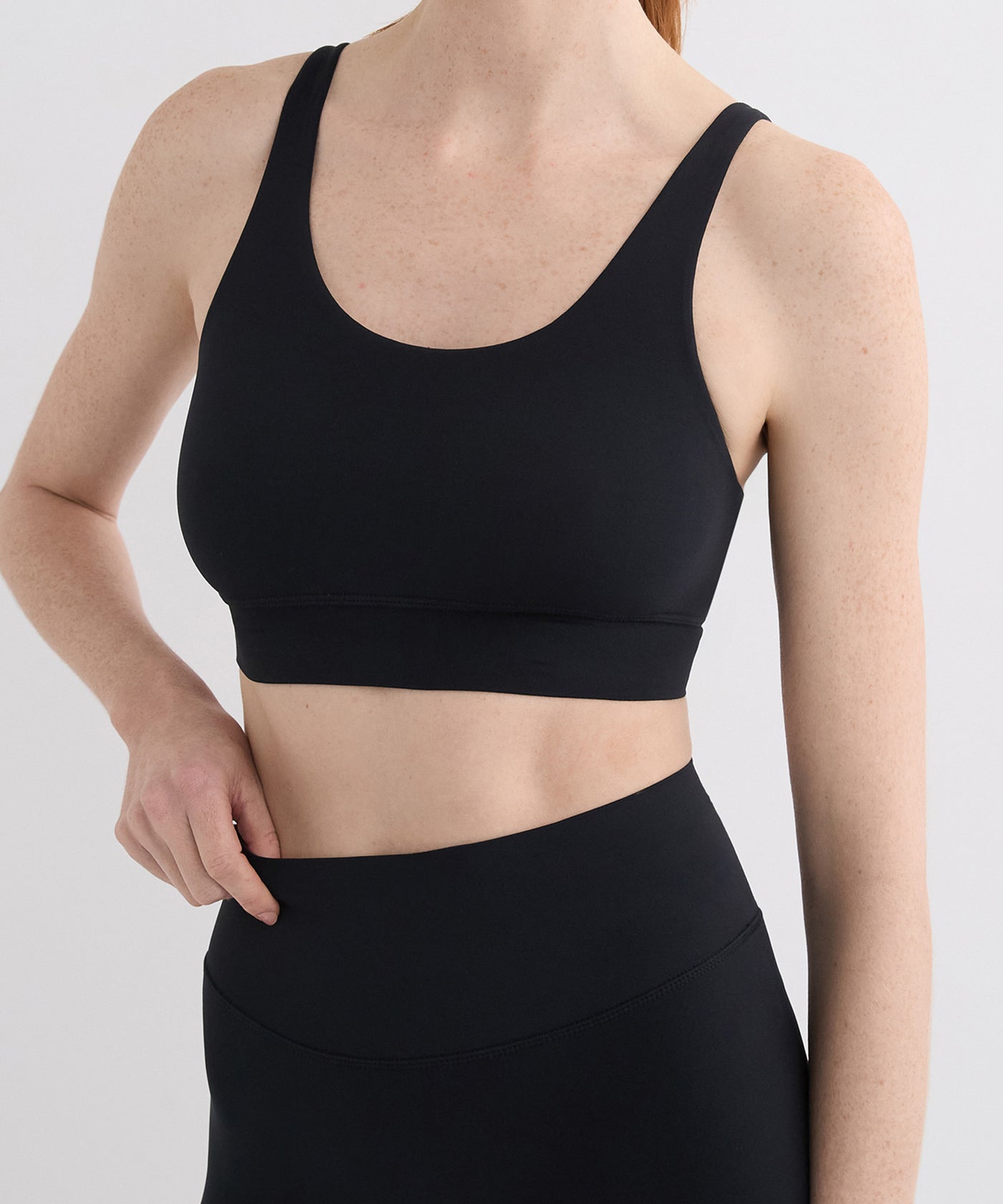 Scoop Bra Top חזייה
