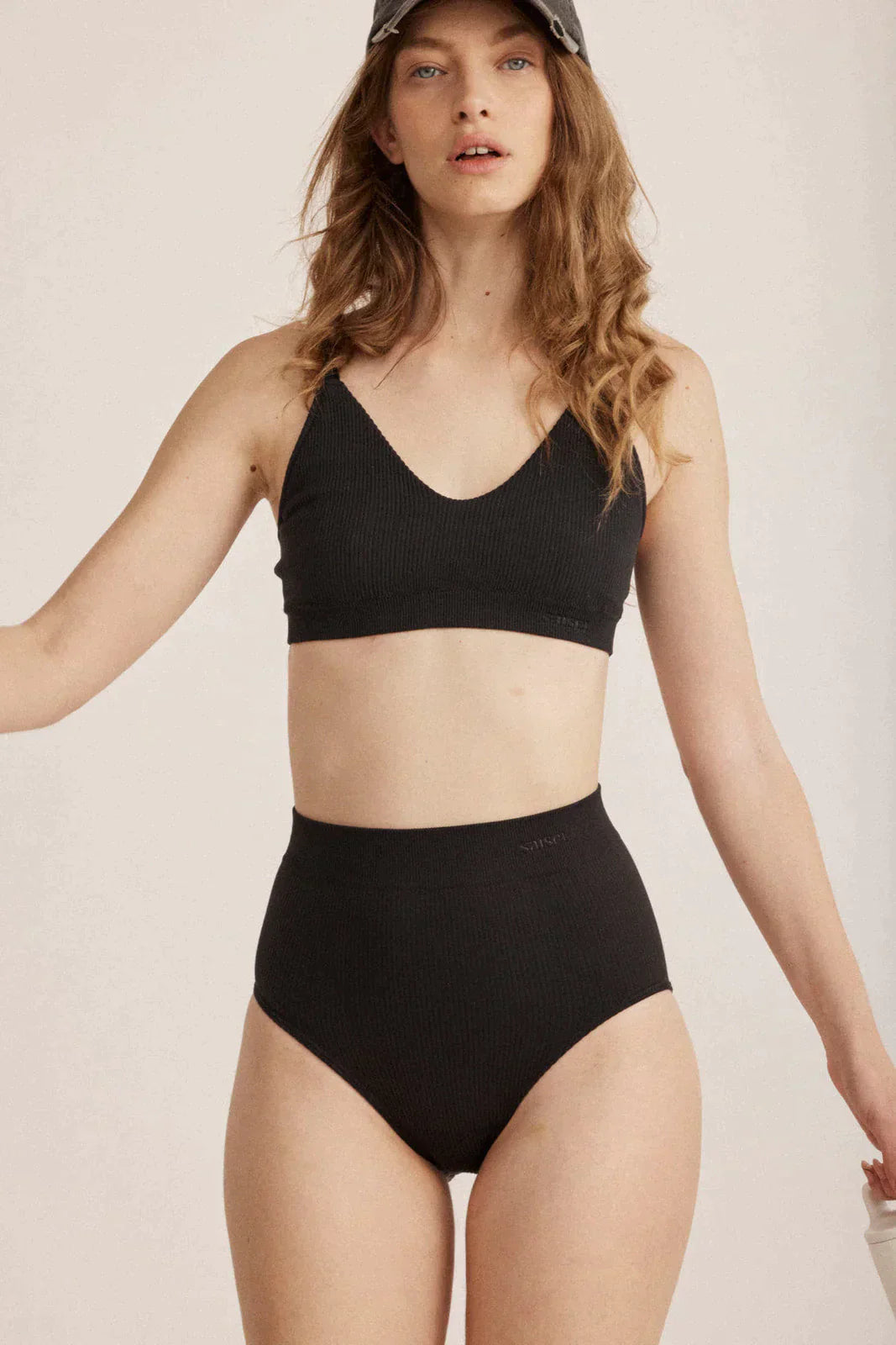 PLUNGE BRALETTE חזיית ריב